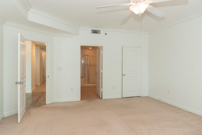 Building Photo - 113 Brooks St SE