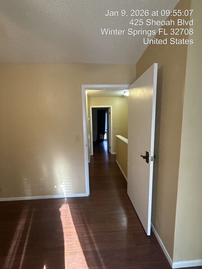 Building Photo - 427 Sheoah Blvd