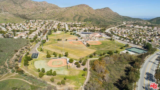 Building Photo - 4566 Via Del Rancho