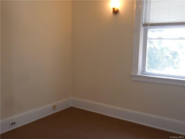 Building Photo - 458 Westchester Ave