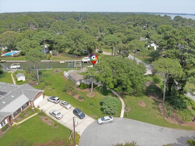 Building Photo - 2406 Jib Cir