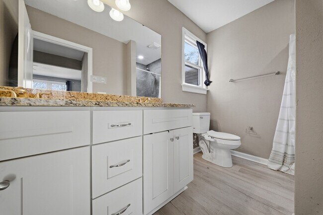 Building Photo - 4549 Bankhead Ave