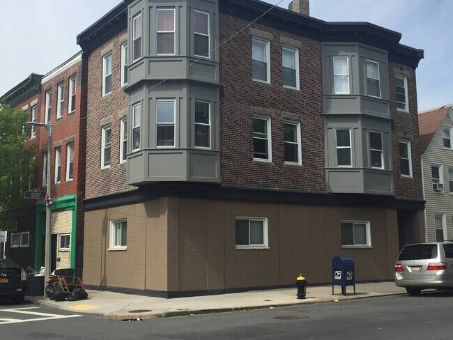 Building Photo - 239-241 Mav