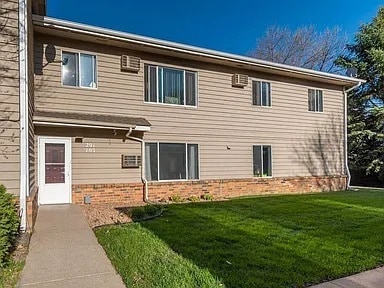 Building Photo - 760 W Village Rd