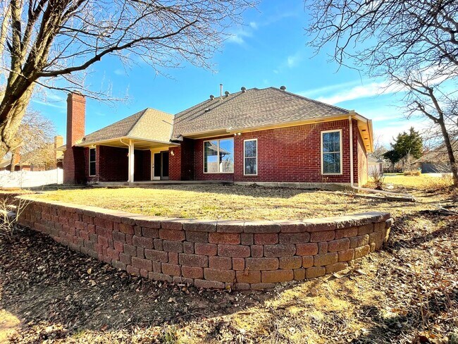 Building Photo - 12409 Hastings Rd