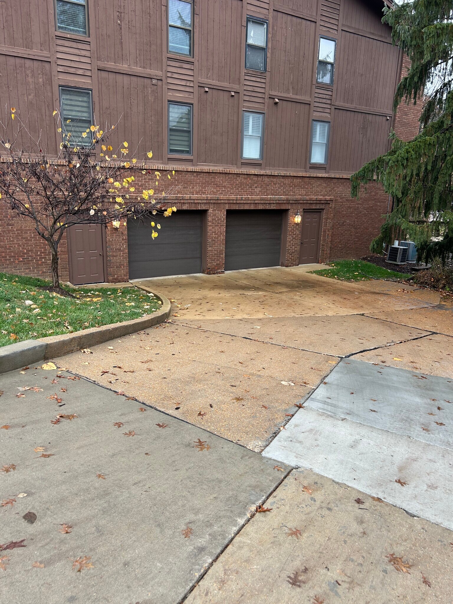 Building Photo - 698 Trailcrest Ct