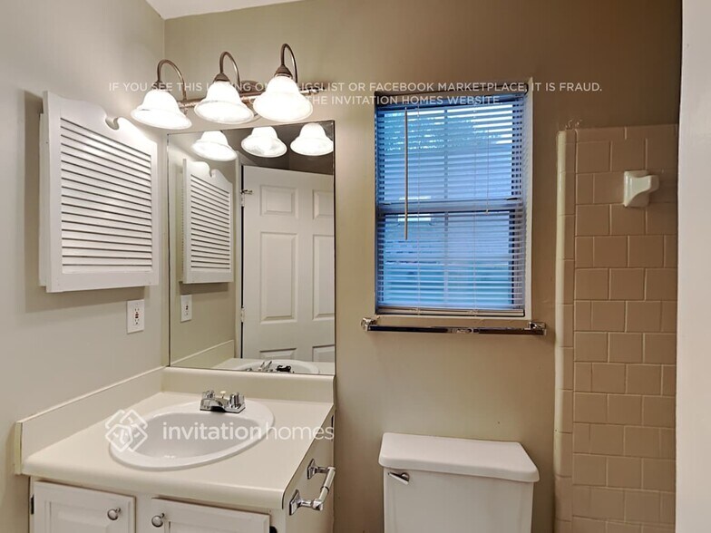 Building Photo - 1030 Hampton Hill Ct