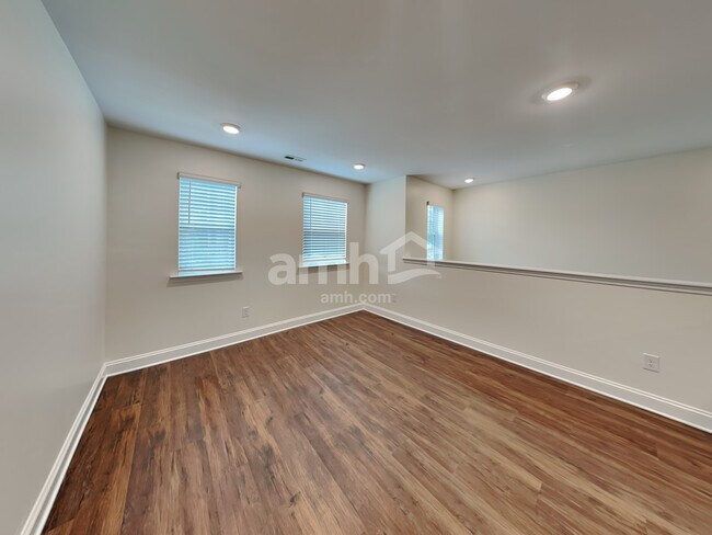 Building Photo - 7309 Garrett Ct