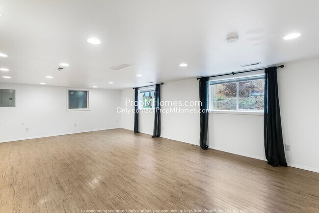 Building Photo - Unique 1-Bedroom with Bonus Studio – Flexi...