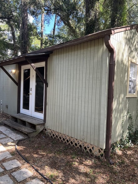 Building Photo - 2306 Escambia Dr