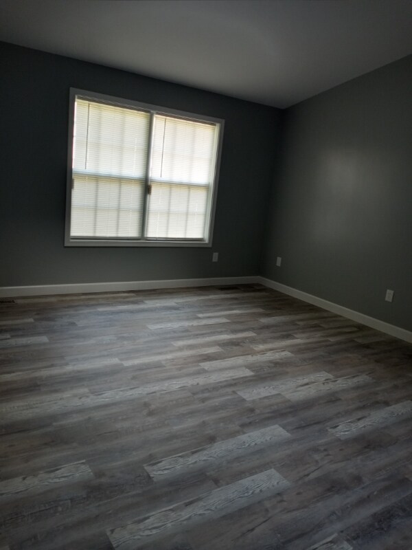 Building Photo - 4108 N Robertson St