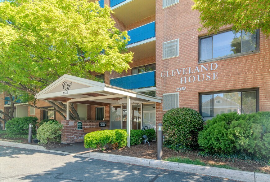 Building Photo - 1931 N Cleveland St