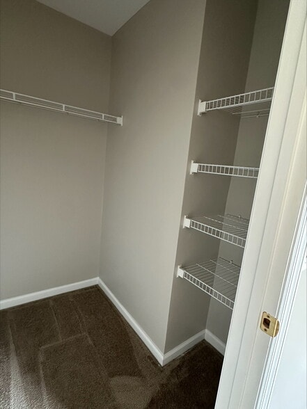 Closet - 1040 Autumn Leaf Dr