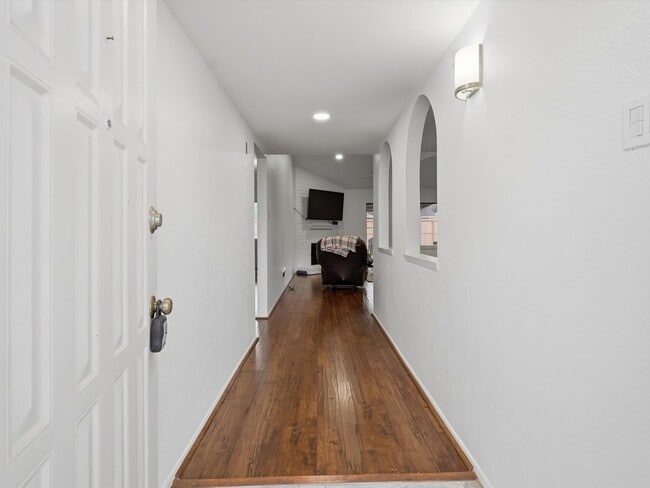 Building Photo - 22815 Carter Moir Ln