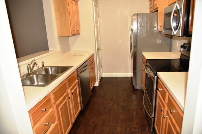 Building Photo - 5409 Johnston Mill Ct