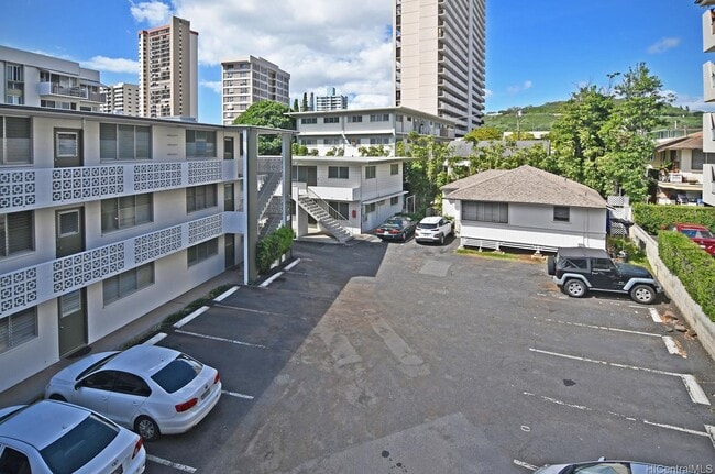 Building Photo - 1630 Kewalo St