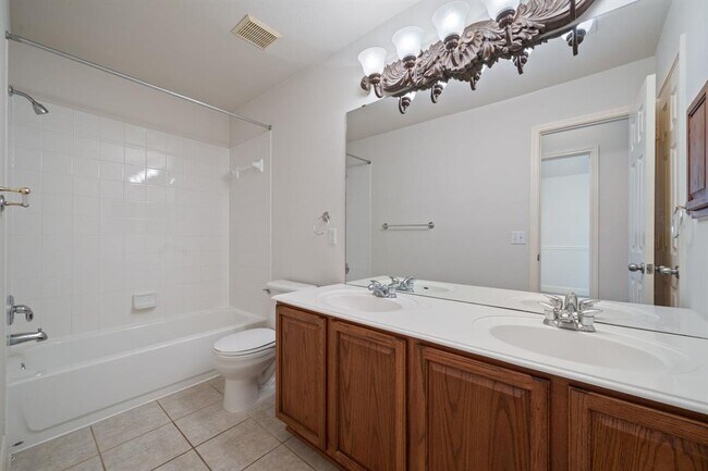 Building Photo - 2610 Orsobello Pl