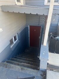 Building Photo - 412 15th Ave S