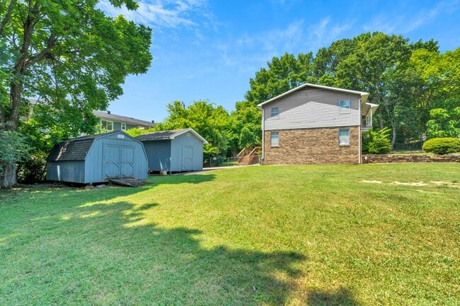Building Photo - 1660 Palmer Pl