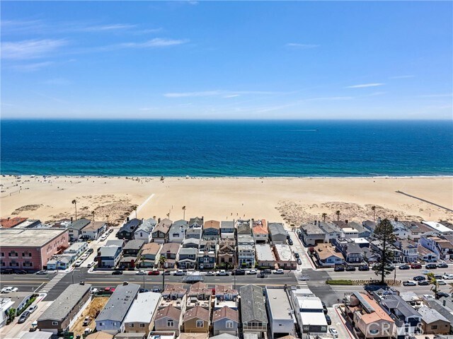Building Photo - 206 E Balboa Blvd