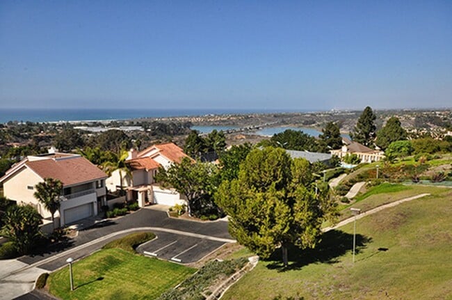 Building Photo - Stunning 180 Degree View of the Pacific! 3BR/3BA Home in Skyloft Community!!