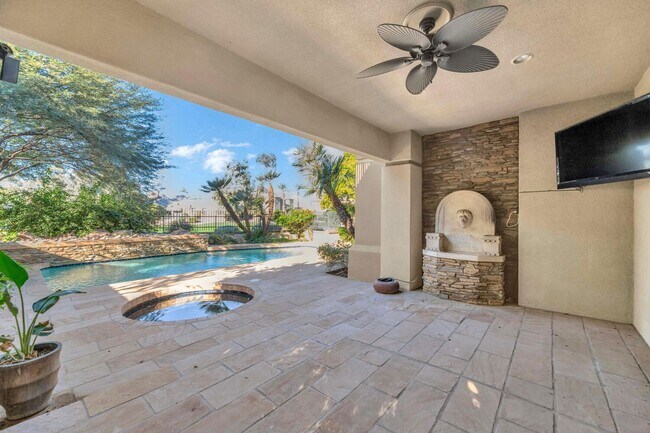 Building Photo - 7878 E Gainey Ranch Rd