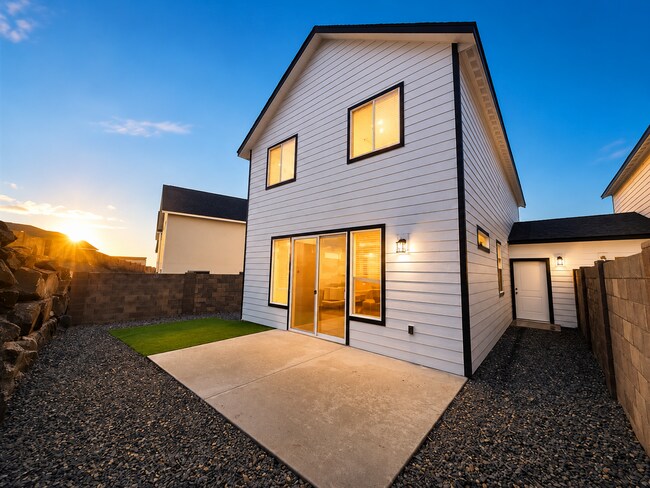 Building Photo - $1500 OFF THE 1ST MONTHS RENT, this unit only! BE THE 1ST TO MOVE INTO THIS BRAND NEW TOWNHOME!