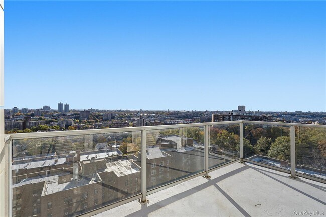 Building Photo - 3220 Arlington Ave