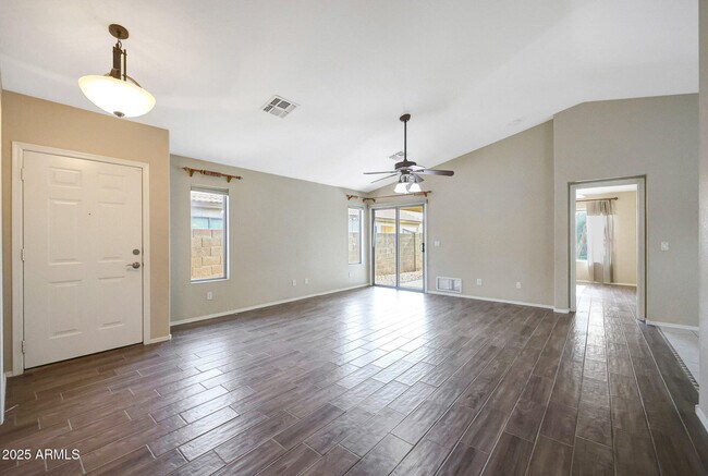 Building Photo - 16804 N 113th Dr
