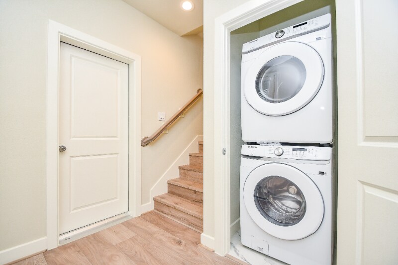 Building Photo - 2307 Warhol Wy