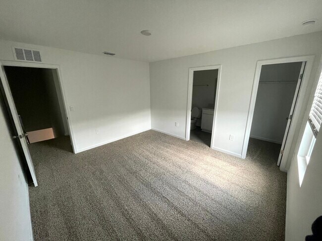 Building Photo - 95 Playa De Luna Ln