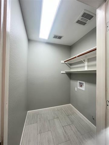 Building Photo - 5409 Highlands Dr
