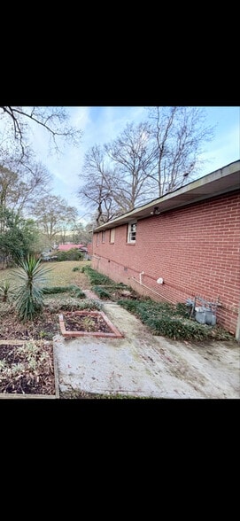 Building Photo - 4222 Yates Dr