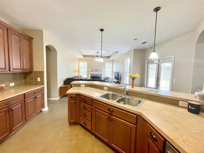 Building Photo - 9524 Helmsley Cir