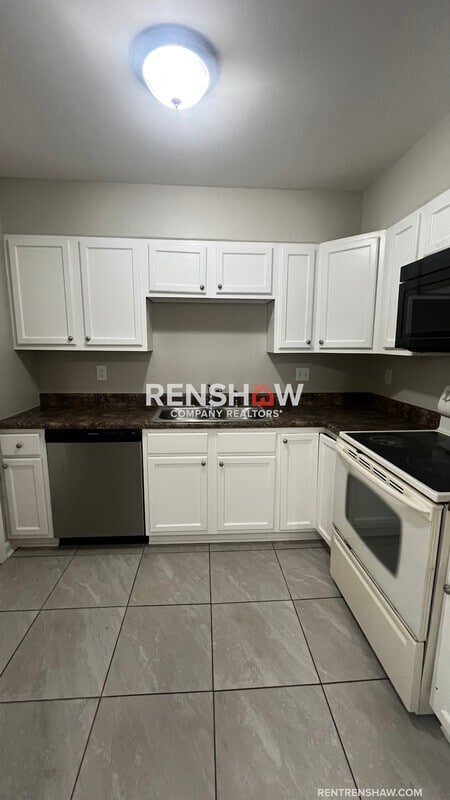 Building Photo - 3002 Elbert Cove