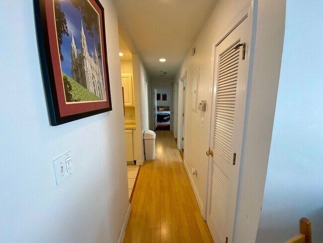 Building Photo - 111 W 8th St