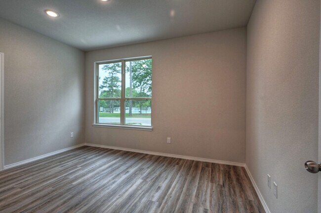 Building Photo - 11602 Vistawood St
