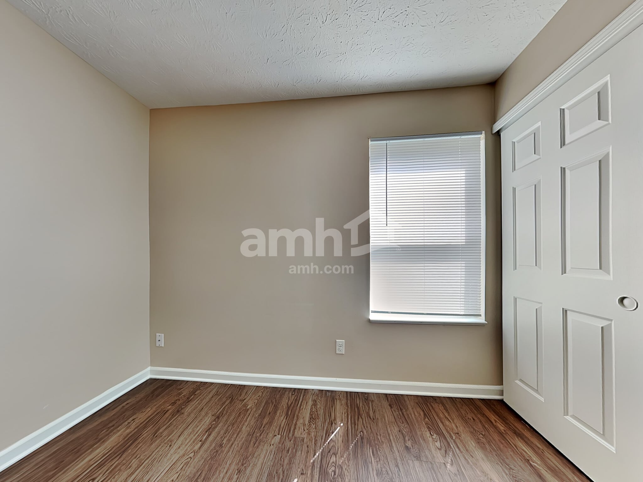 Building Photo - 3416 Montgomery Dr