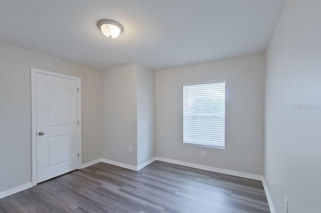 Building Photo - 9117 Aegean Cir