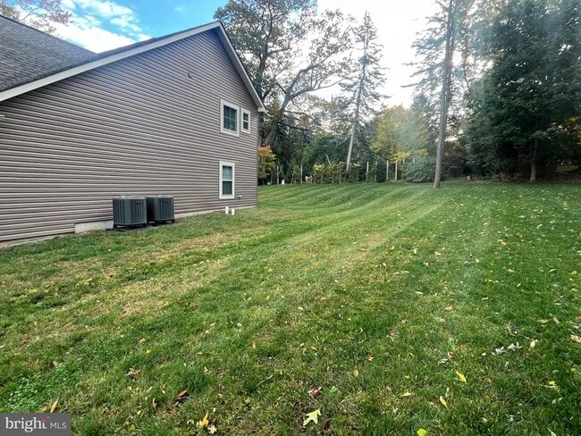 Building Photo - 13290 Flohr Ln