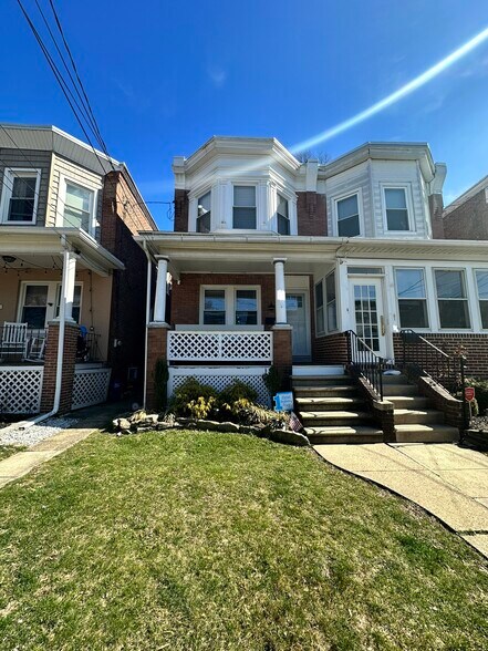 Building Photo - 10 W Knight Ave