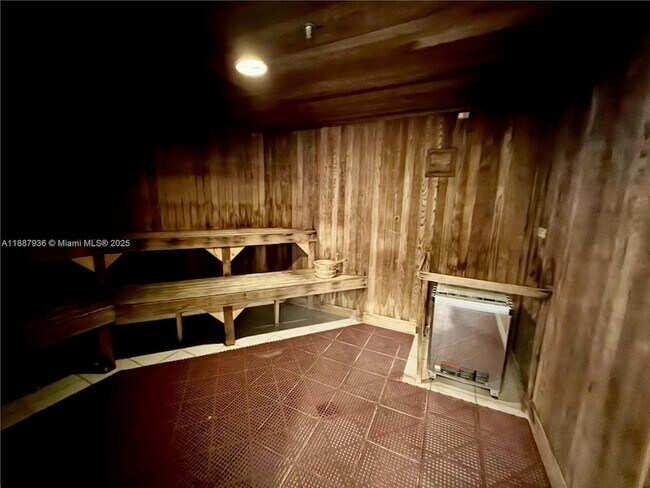 Building Photo - 253 NE 2nd St