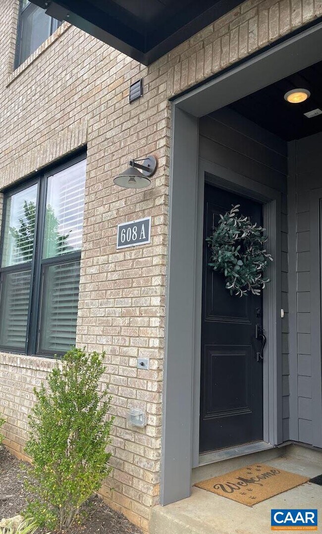 Building Photo - 608 Noush Ct