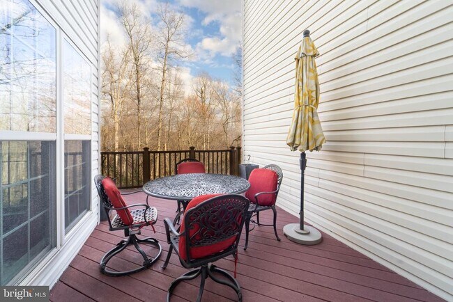 Building Photo - 5237 Jule Star Dr