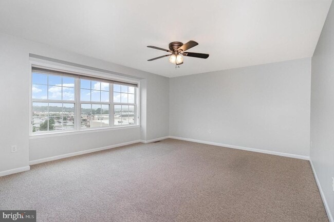 Building Photo - 774 Winding Ln