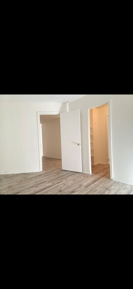 Building Photo - 501 Slaters Ln