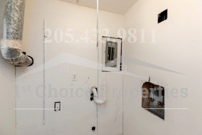 Building Photo - 1620 5th Pl NW