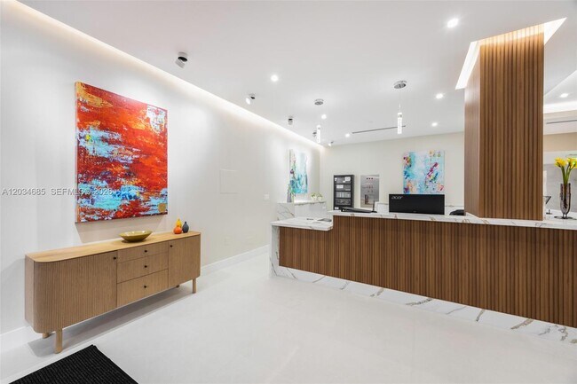 Building Photo - 2401 S Ocean Dr