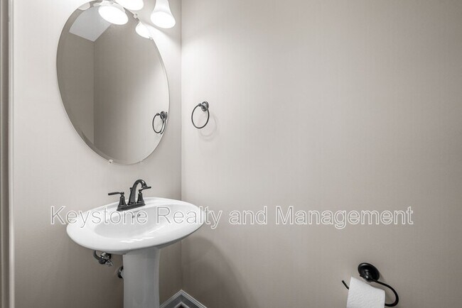 Building Photo - 15 Millswood Dr