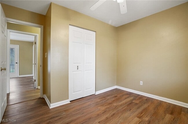 Building Photo - 7429 Sylvan Dr